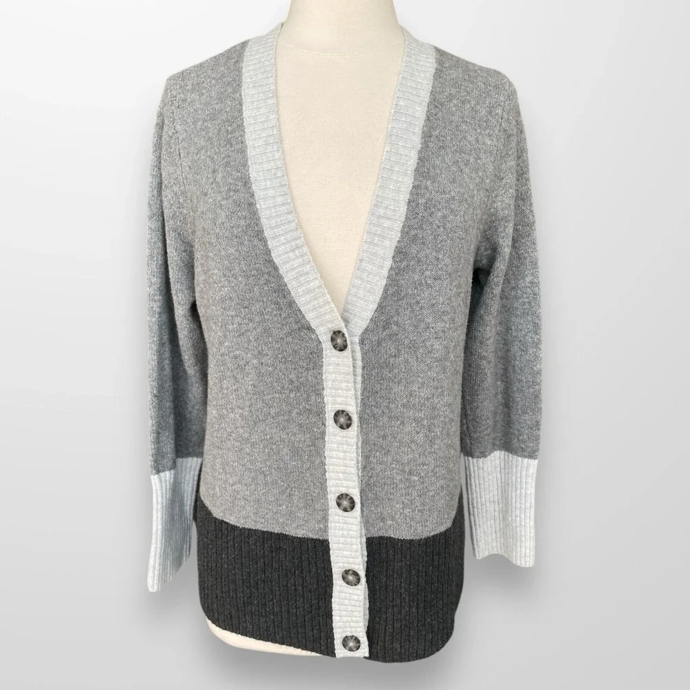 CJ Banks Women's Size X Cardigan Sweater Grandpa Gray Button Front‎ Soft